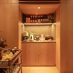 Vandoma Living Suites
